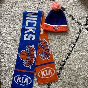 NY Knicks scarf and toque/beanie set